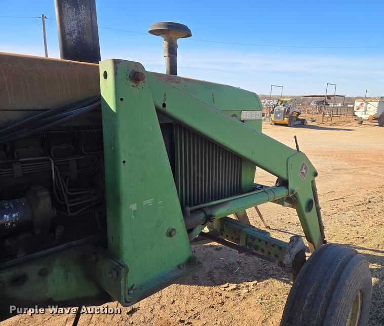 image for item ET1111 1974 John Deere 4230H tractor