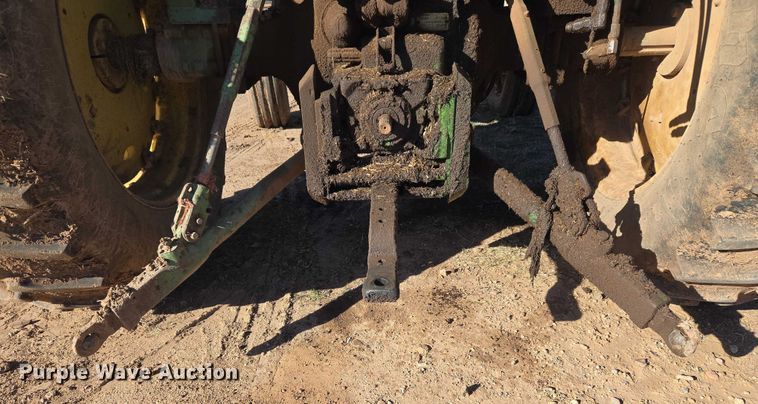 image for item ET1111 1974 John Deere 4230H tractor