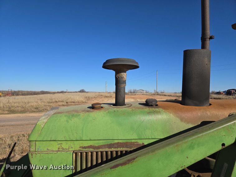 image for item ET1111 1974 John Deere 4230H tractor