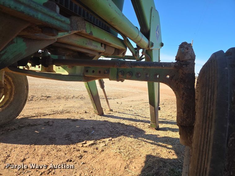 image for item ET1111 1974 John Deere 4230H tractor