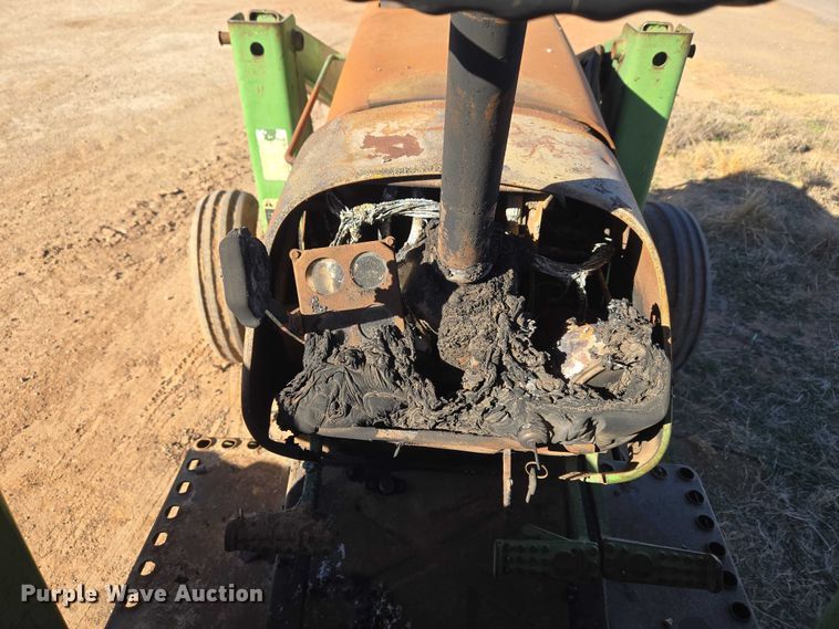 image for item ET1111 1974 John Deere 4230H tractor