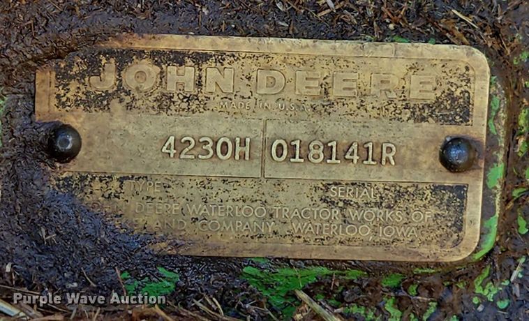 image for item ET1111 1974 John Deere 4230H tractor