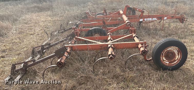 image for item ET4113 Allis Chalmers field cultivator