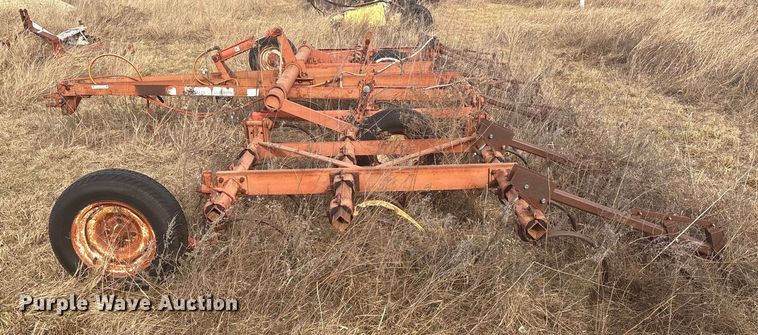 image for item ET4113 Allis Chalmers field cultivator