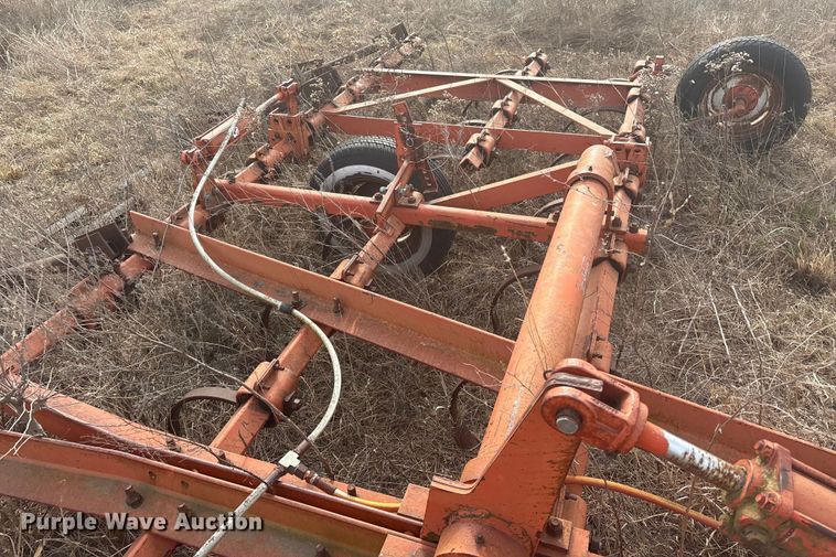 image for item ET4113 Allis Chalmers field cultivator