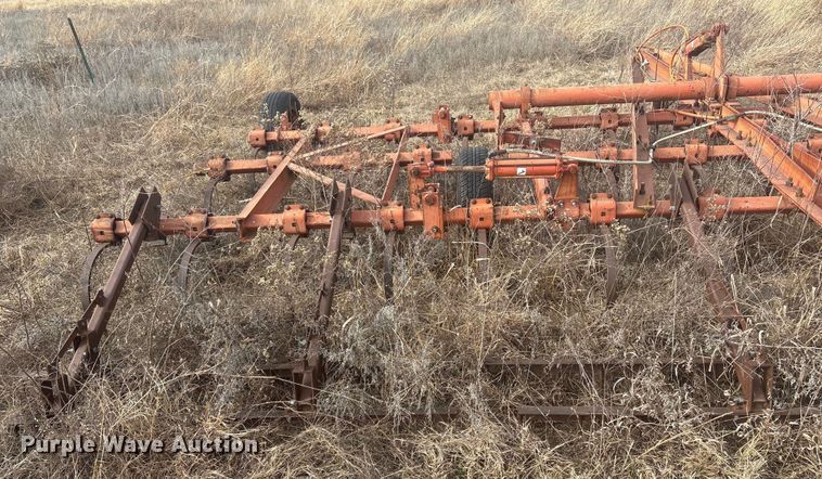 image for item ET4113 Allis Chalmers field cultivator