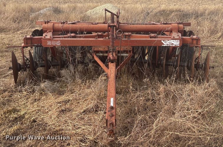 image for item ET4116 White Farm Equipment 265 tandem disk