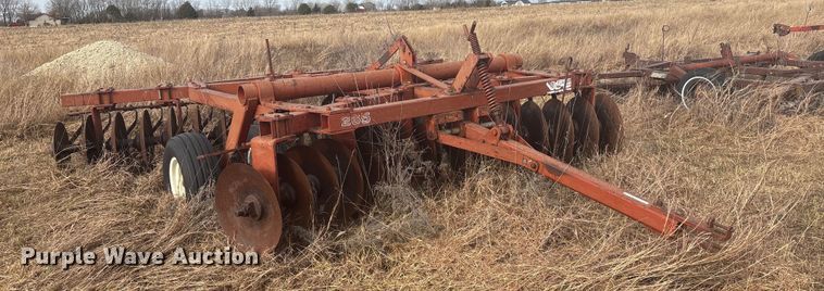 image for item ET4116 White Farm Equipment 265 tandem disk