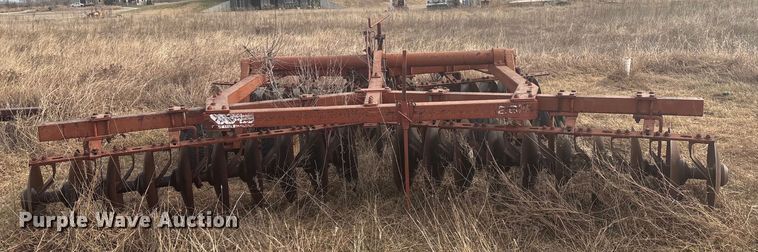 image for item ET4116 White Farm Equipment 265 tandem disk