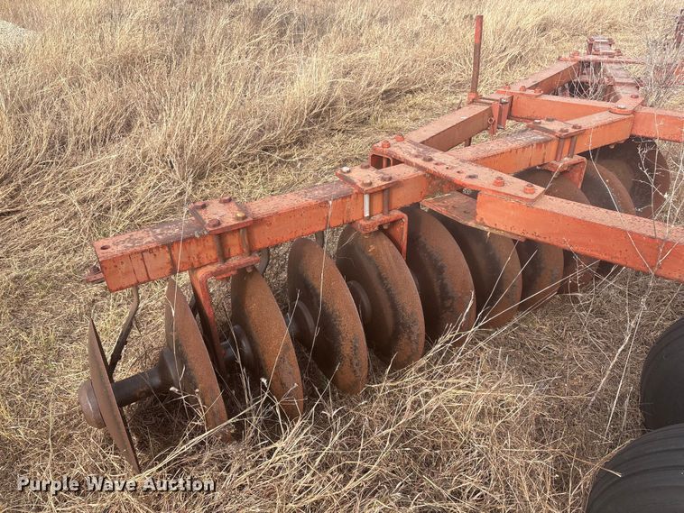 image for item ET4116 White Farm Equipment 265 tandem disk