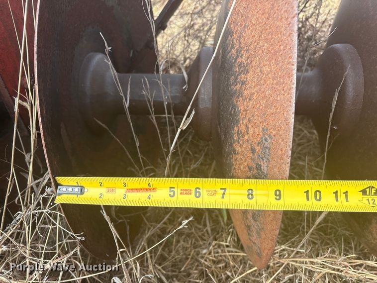 image for item ET4116 White Farm Equipment 265 tandem disk