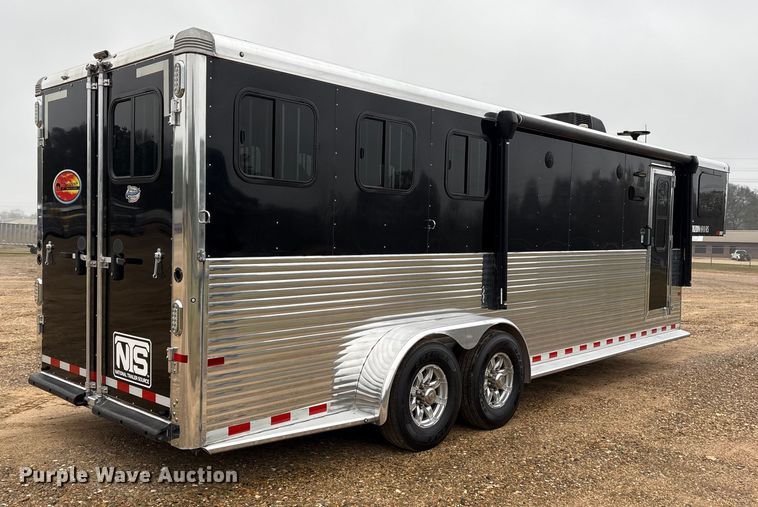 image for item ET7356 2020 Sundowner Horizon 6910 RS horse trailer