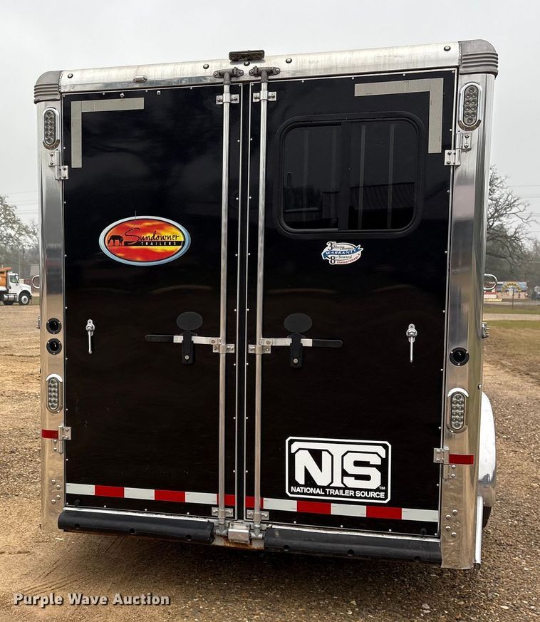 image for item ET7356 2020 Sundowner Horizon 6910 RS horse trailer