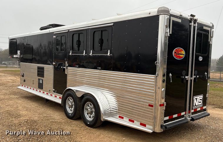 image for item ET7356 2020 Sundowner Horizon 6910 RS horse trailer