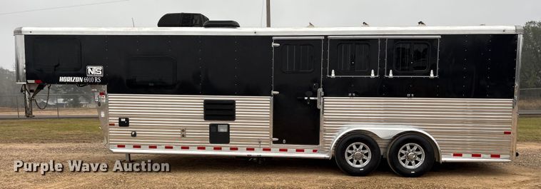 image for item ET7356 2020 Sundowner Horizon 6910 RS horse trailer