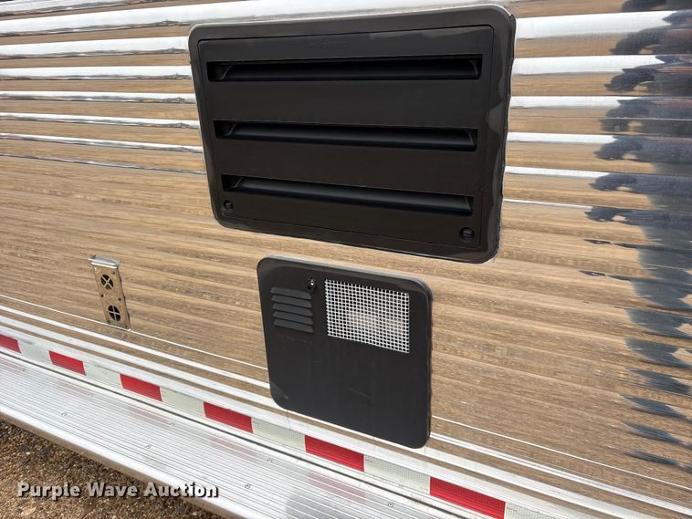 image for item ET7356 2020 Sundowner Horizon 6910 RS horse trailer