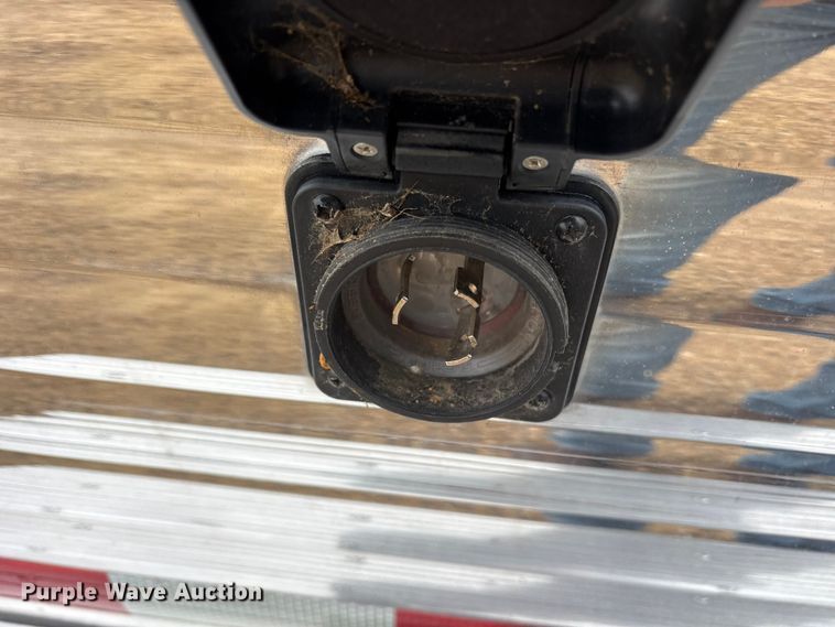 image for item ET7356 2020 Sundowner Horizon 6910 RS horse trailer