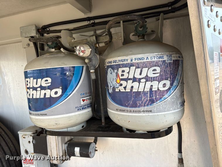 image for item ET7356 2020 Sundowner Horizon 6910 RS horse trailer