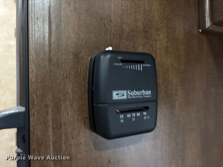 image for item ET7356 2020 Sundowner Horizon 6910 RS horse trailer