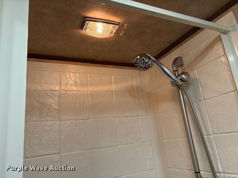 image for item ET7356 2020 Sundowner Horizon 6910 RS horse trailer