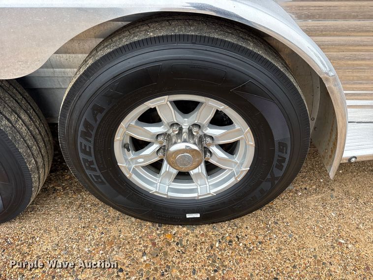 image for item ET7356 2020 Sundowner Horizon 6910 RS horse trailer