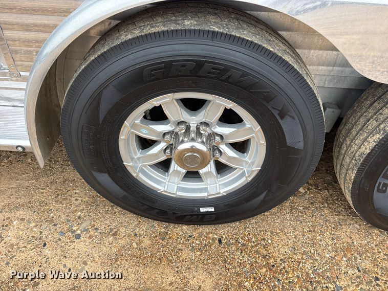 image for item ET7356 2020 Sundowner Horizon 6910 RS horse trailer