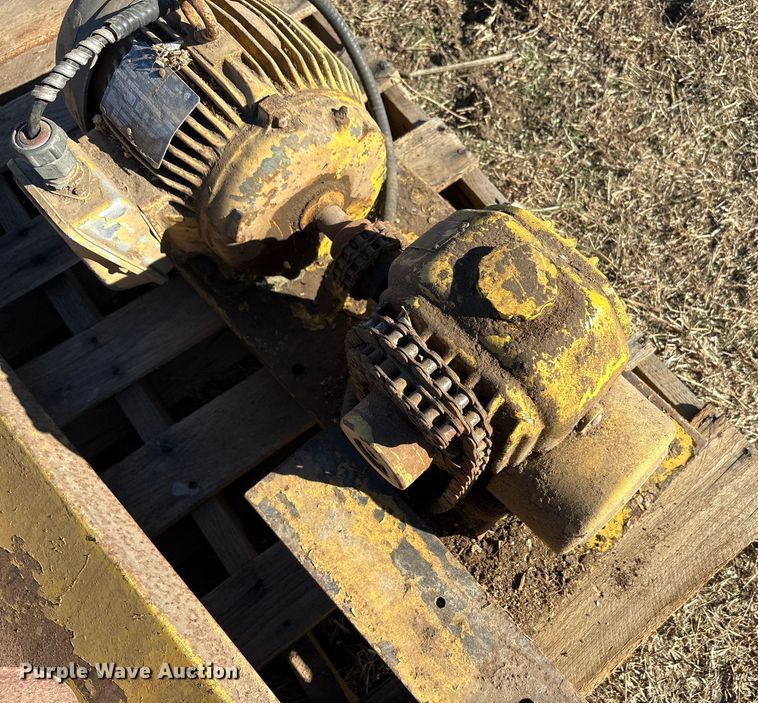 image for item EU0161 90 degree auger