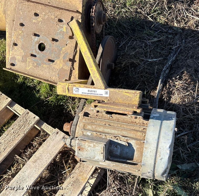 image for item EU0161 90 degree auger