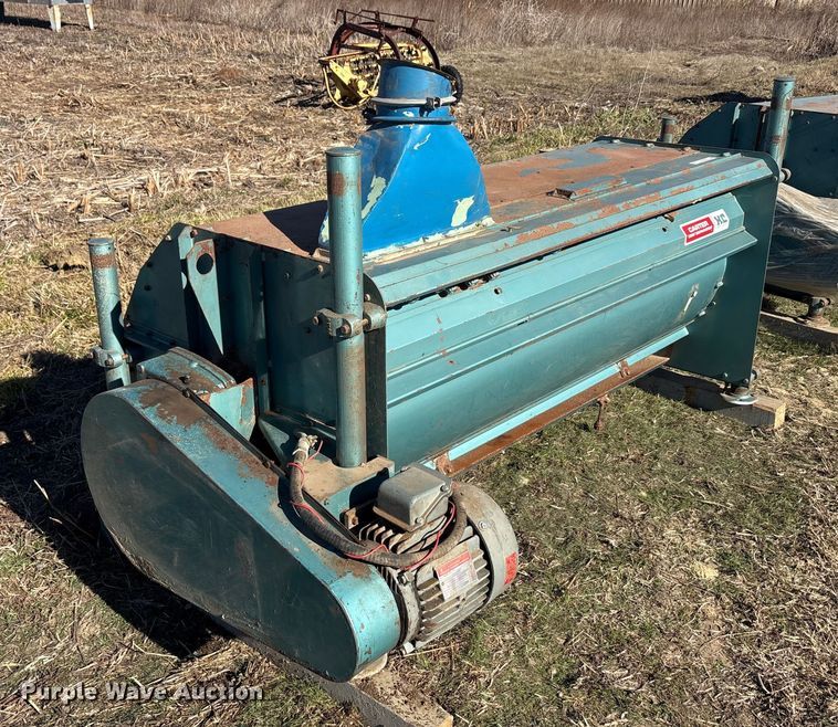 image for item EU0166 Hart. Carter Disc Separator 2527 seed separator