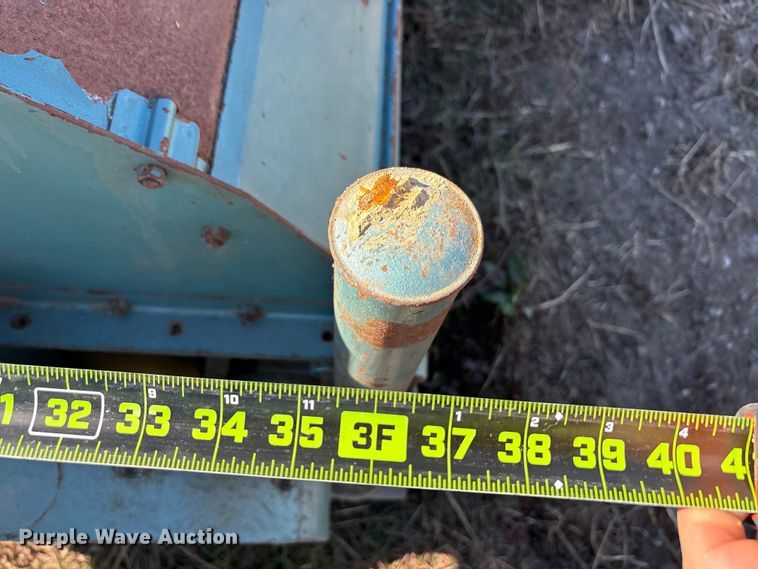 image for item EU0166 Hart. Carter Disc Separator 2527 seed separator