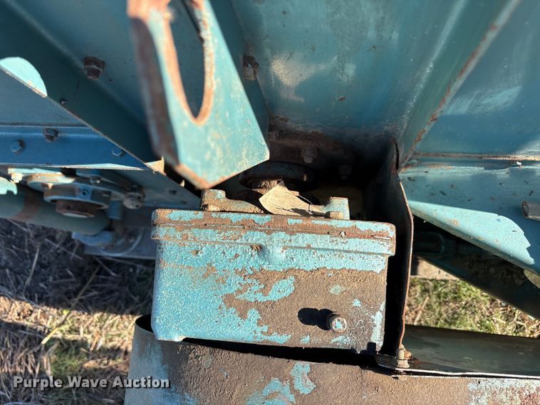 image for item EU0166 Hart. Carter Disc Separator 2527 seed separator