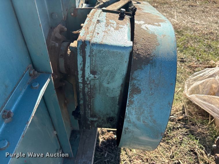 image for item EU0166 Hart. Carter Disc Separator 2527 seed separator