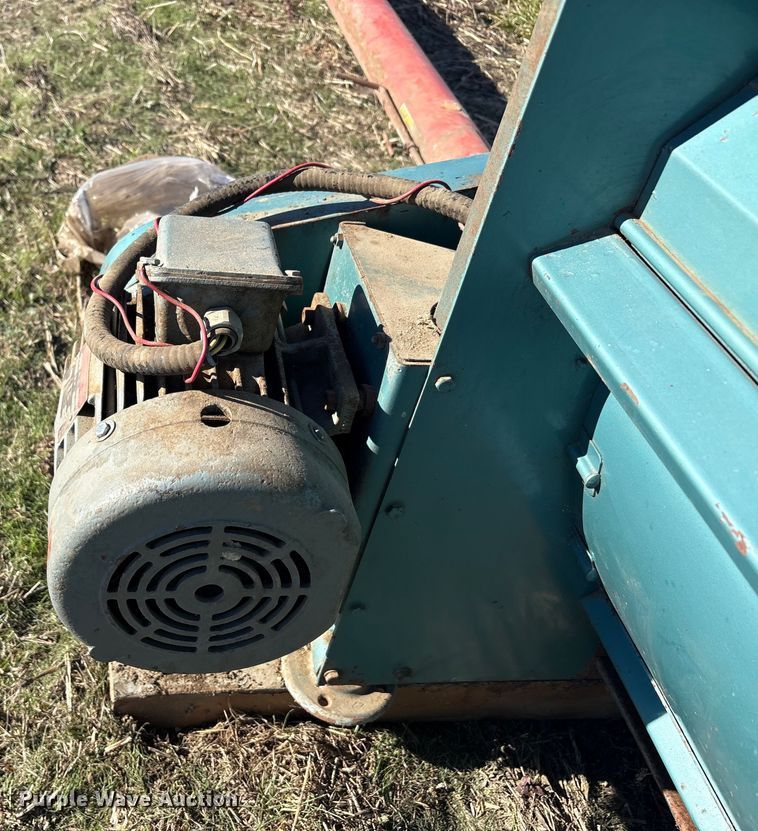 image for item EU0166 Hart. Carter Disc Separator 2527 seed separator