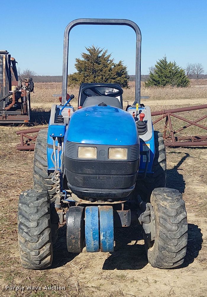 image for item EU0169 New Holland TC21 MFWD tractor