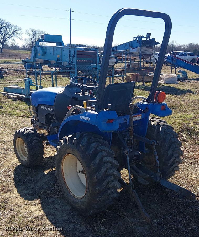 image for item EU0169 New Holland TC21 MFWD tractor