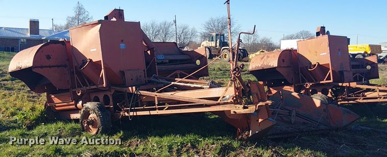 image for item EU0185 (2) Allis-Chalmers all crop harvesters