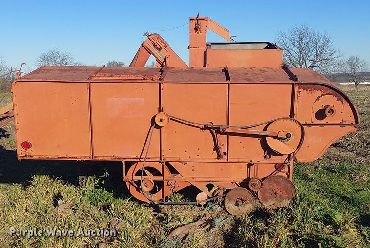 image for item EU0185 (2) Allis-Chalmers all crop harvesters