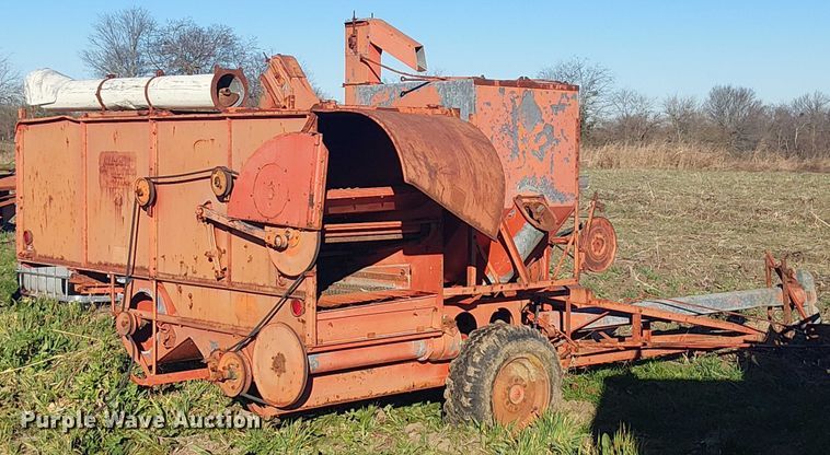 image for item EU0185 (2) Allis-Chalmers all crop harvesters