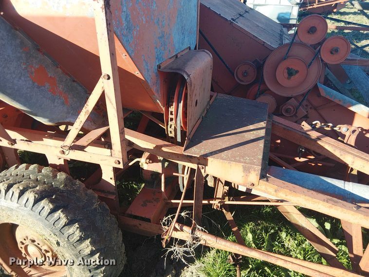 image for item EU0185 (2) Allis-Chalmers all crop harvesters