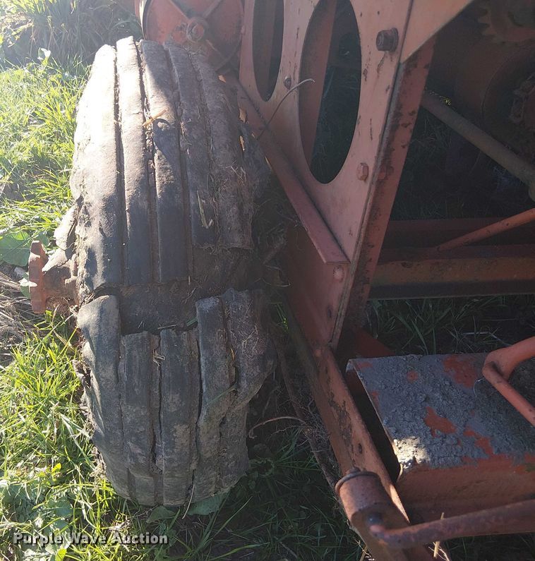 image for item EU0185 (2) Allis-Chalmers all crop harvesters