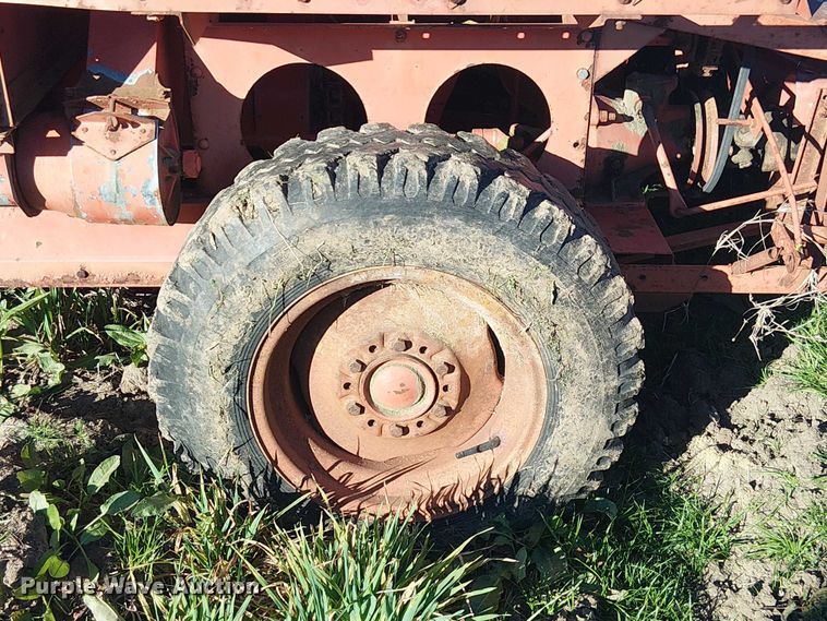 image for item EU0185 (2) Allis-Chalmers all crop harvesters