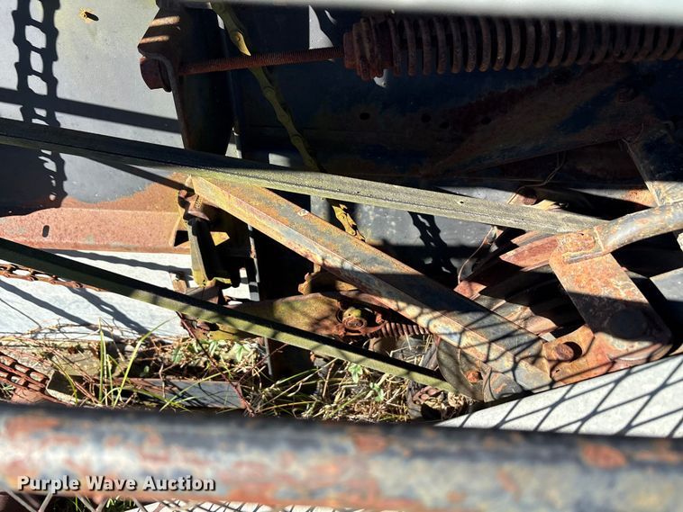 image for item EU0186 Gleaner F2 combine