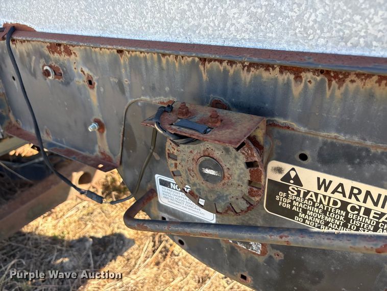 image for item EU0186 Gleaner F2 combine