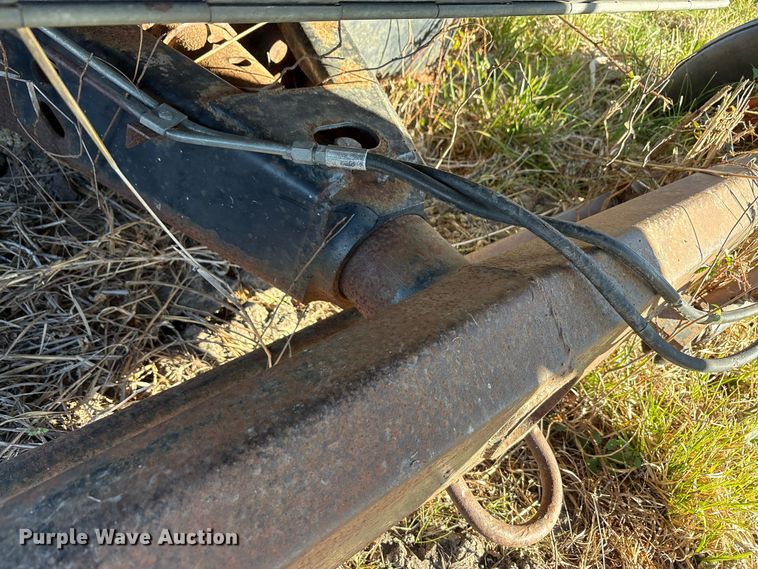 image for item EU0186 Gleaner F2 combine