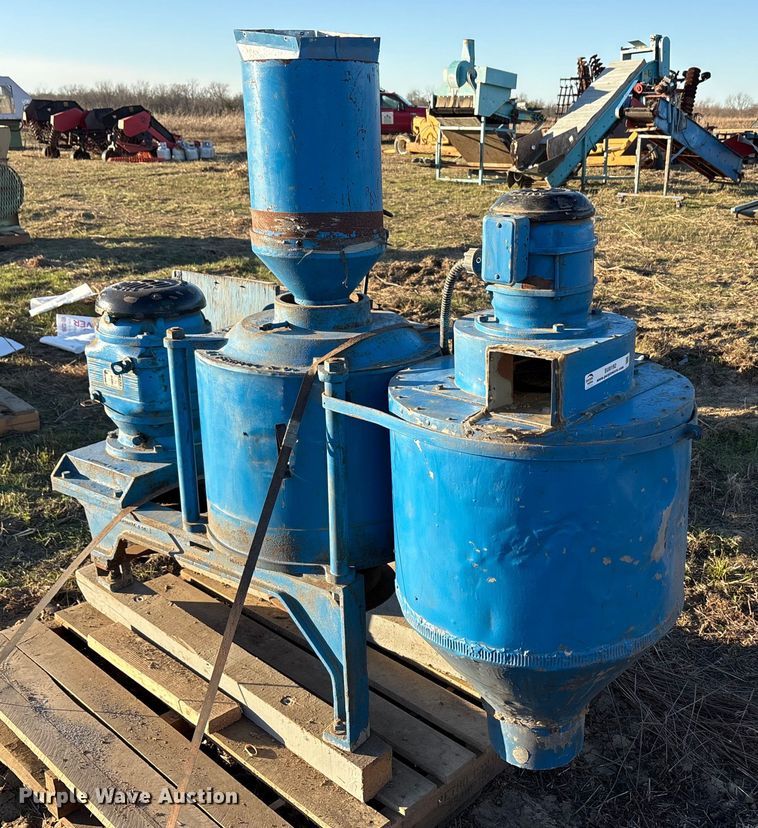 image for item EU0192 AT Ferrell double barrel corner