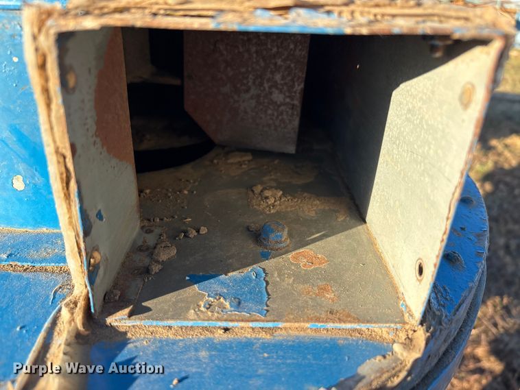 image for item EU0192 AT Ferrell double barrel corner