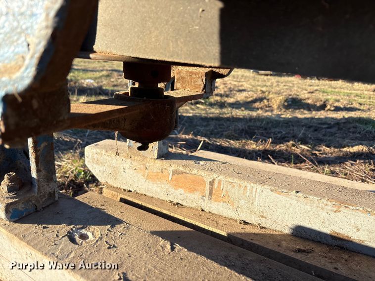 image for item EU0192 AT Ferrell double barrel corner