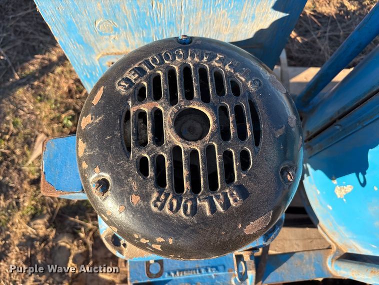 image for item EU0192 AT Ferrell double barrel corner