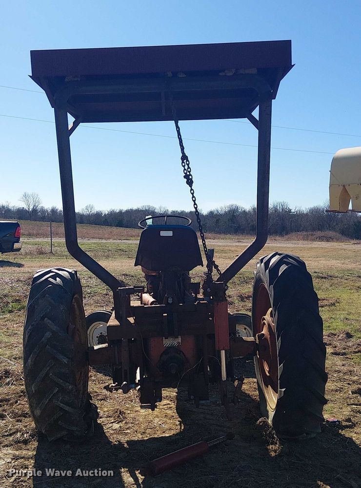 image for item EU0198 International SM tractor