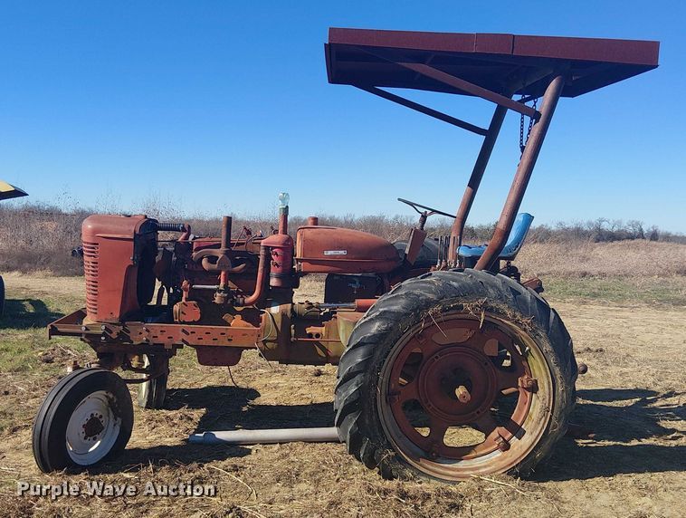 image for item EU0198 International SM tractor